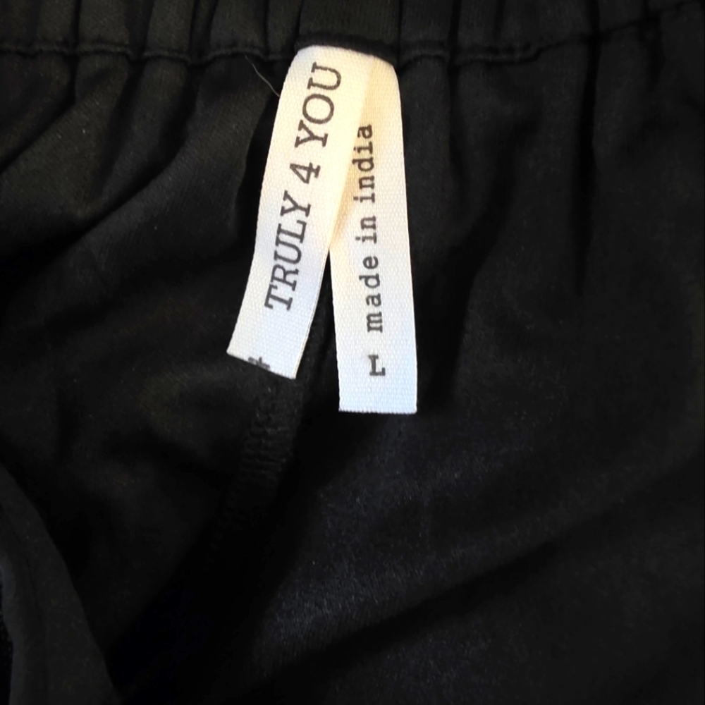 TRULY 4 YOU Skirt - Picture 7 of 7